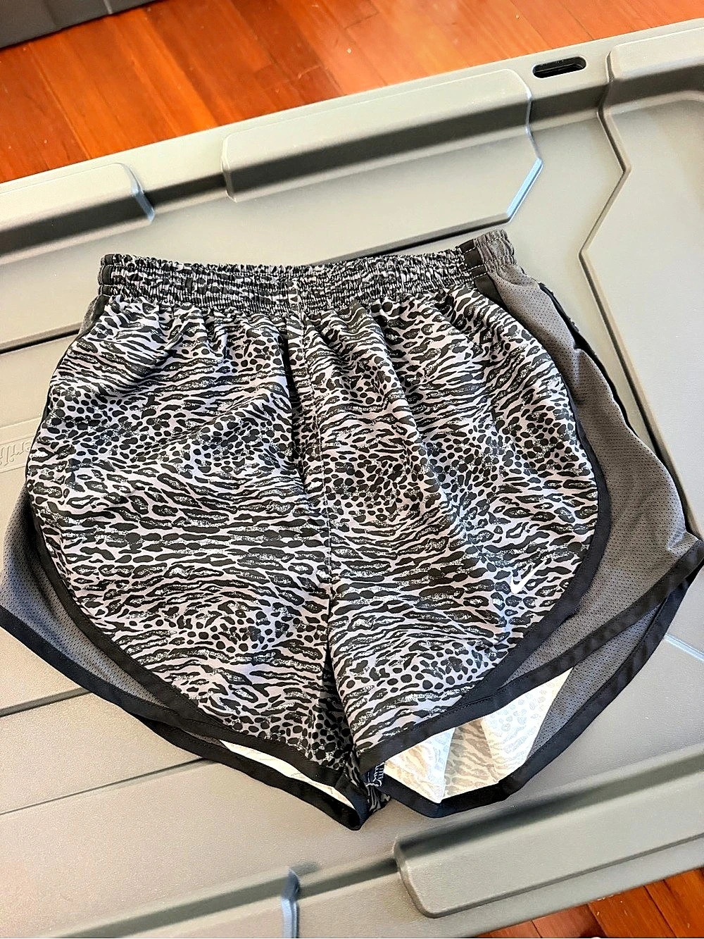 Nike Dri-FIT Animal Print Athletic Shorts Gray & Black XS